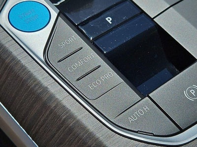 2025 BMW i4 xDrive40 w/Parking Assistance Package