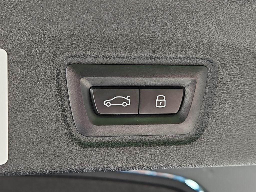 2025 BMW i4 xDrive40 w/Parking Assistance Package