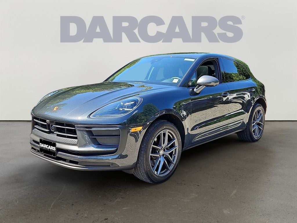 2025 Porsche Macan T
