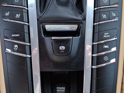 2018 Porsche Macan S