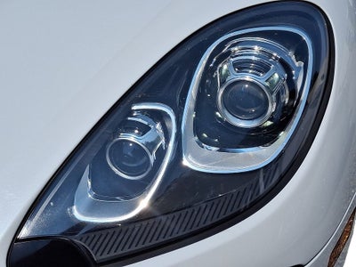2018 Porsche Macan Turbo