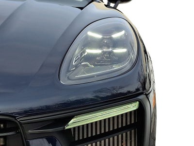 2023 Porsche Macan S