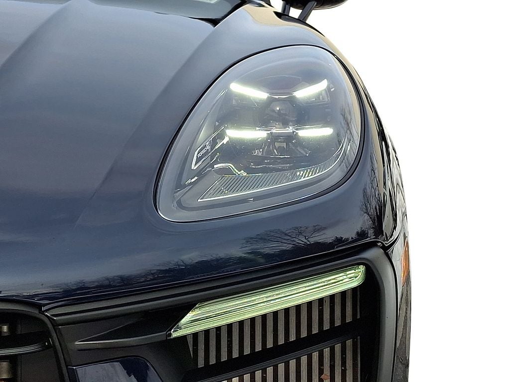 2023 Porsche Macan S