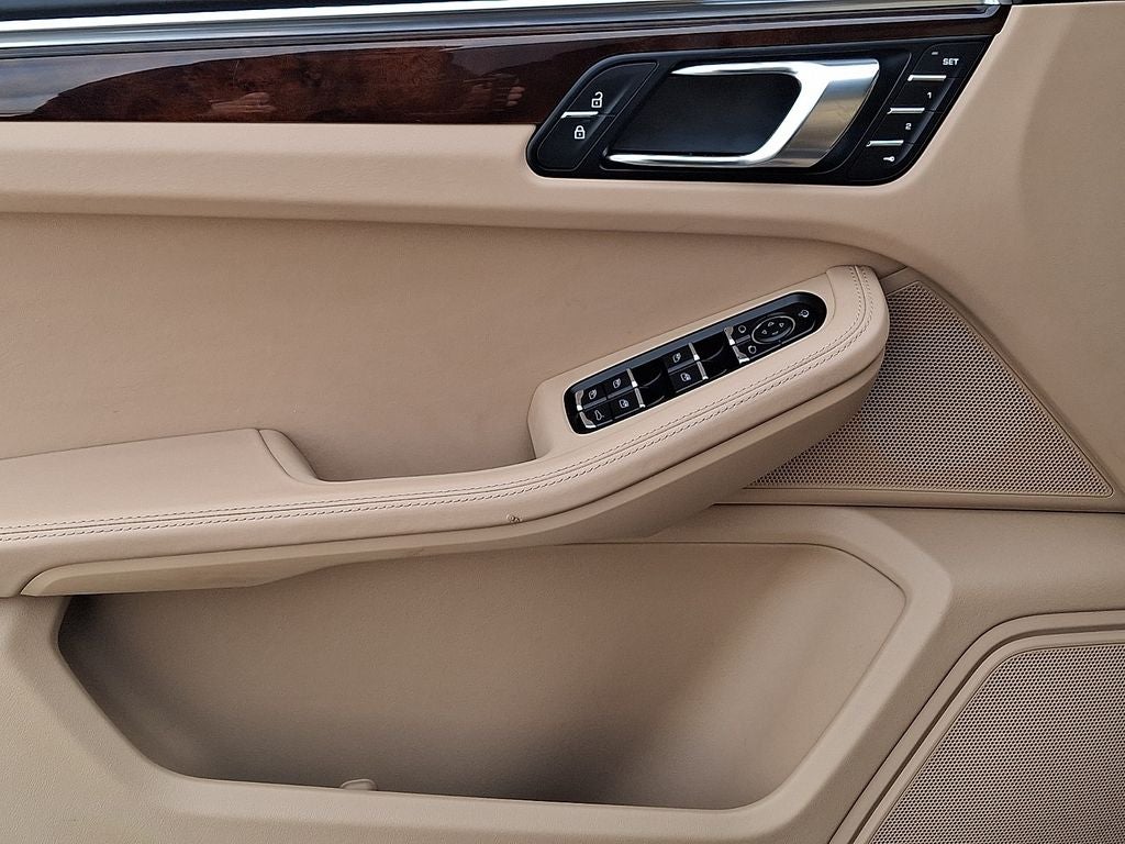 2023 Porsche Macan S