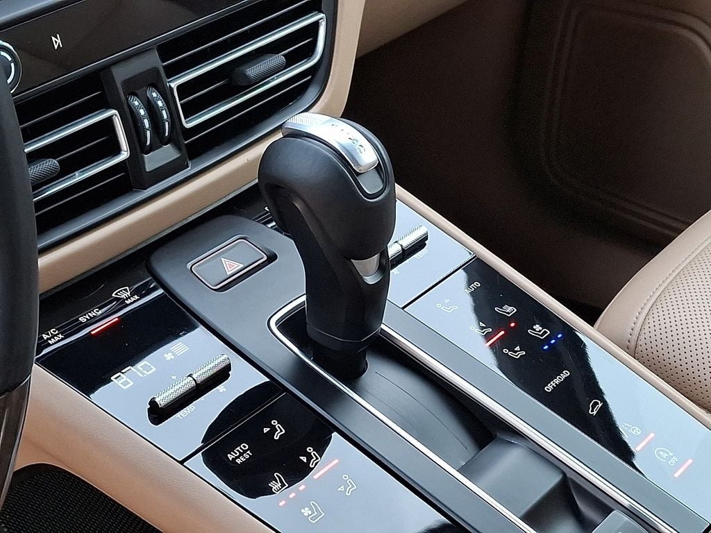 2023 Porsche Macan S