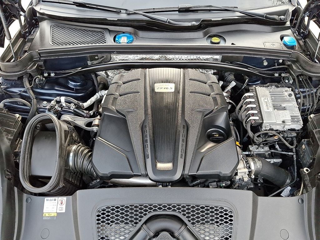 2023 Porsche Macan S