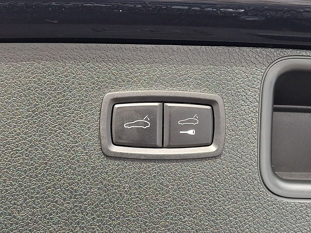 2023 Porsche Macan S