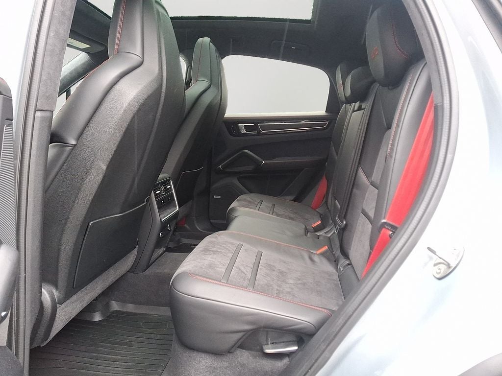 2021 Porsche Cayenne Coupe GTS