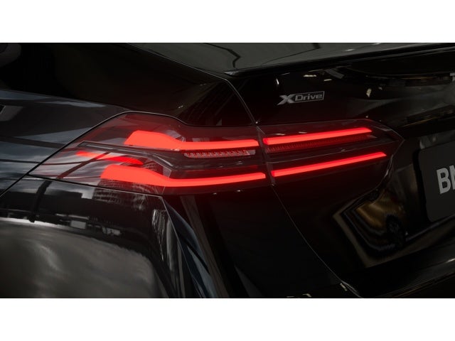 2027 BMW 5 Series 550e xDrive