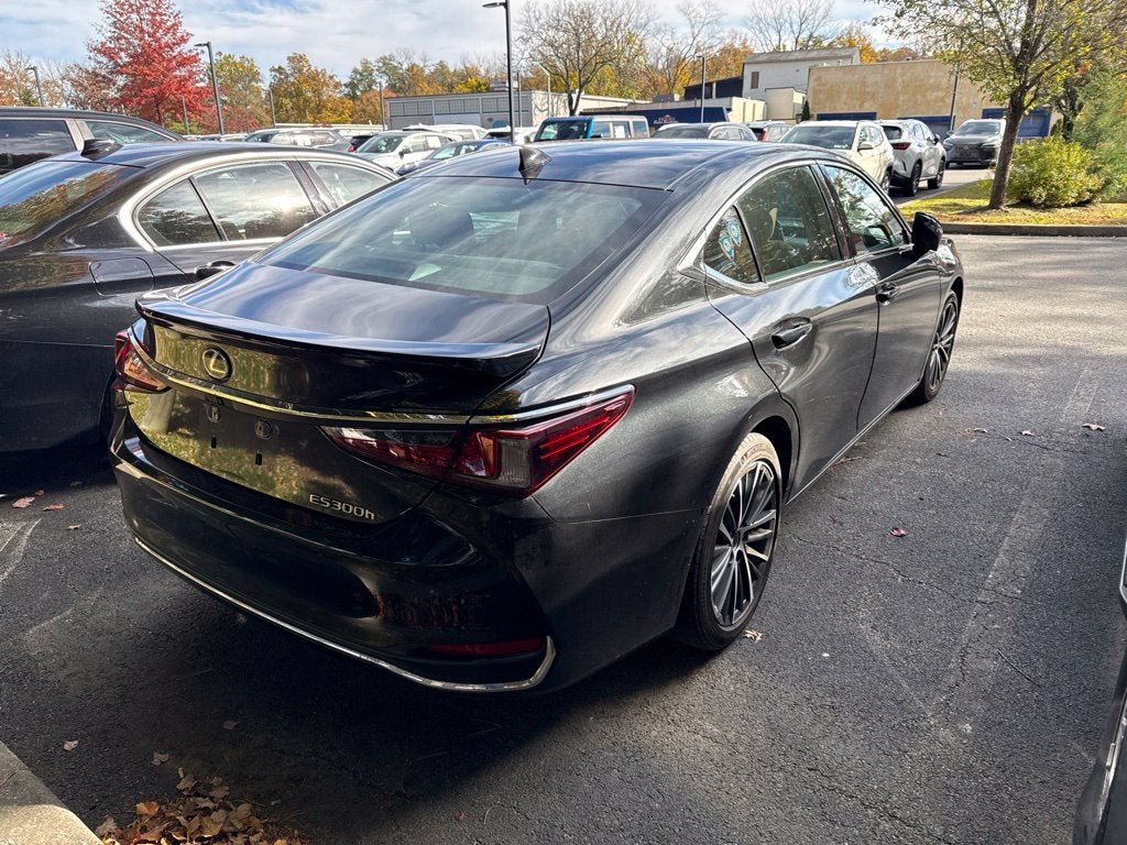 2023 Lexus ES 300h 300h w/ Premium Package