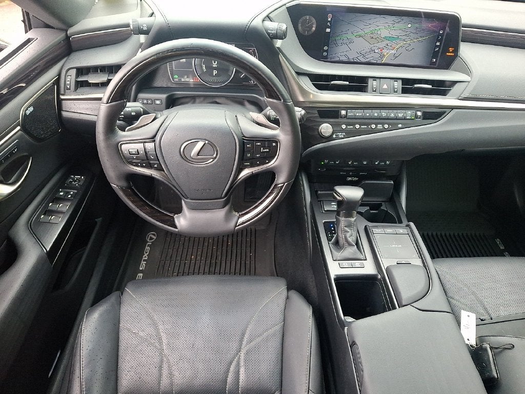 2021 Lexus ES 300h Luxury 300h Luxury w/ Navigation & Mark Levinson Audio Package
