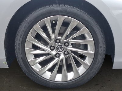 2021 Lexus ES 300h Luxury 300h Luxury w/ Navigation & Mark Levinson Audio Package