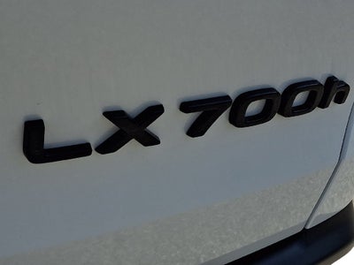 2026 Lexus LX 700h Luxury 700h Luxury w/ Black Emblem Overlays