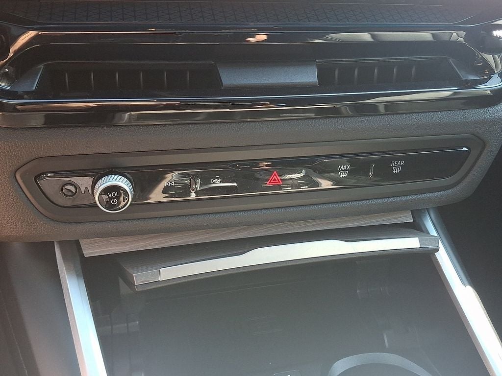2025 BMW 4 Series 430i xDrive w/ Premium Package