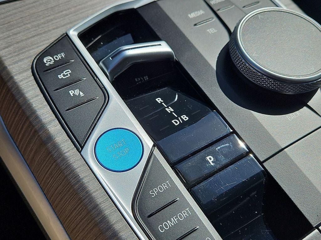 2025 BMW i4 xDrive40