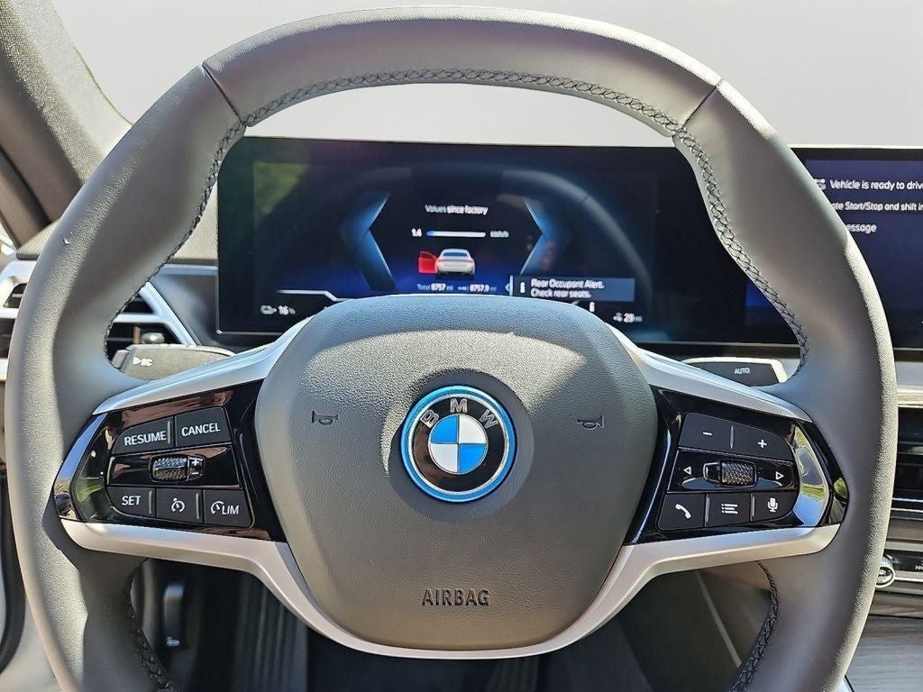 2025 BMW i4 xDrive40